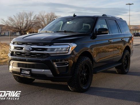Used 2024 Ford Expedition Limited AWD/4WD image 4