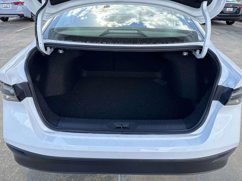 New 2026 Nissan Sentra SV w/ SV Convenience Package FWD image 11