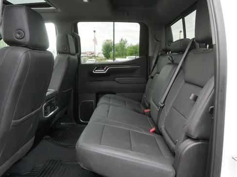 Used 2025 Chevrolet Silverado 1500 LTZ w/ LTZ Convenience Package II AWD/4WD image 4