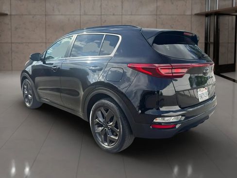 Used 2021 Kia Sportage S image 4