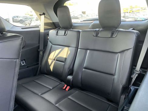 Certified 2024 Ford Explorer XLT w/ Equipment Group 202A RWD image 11