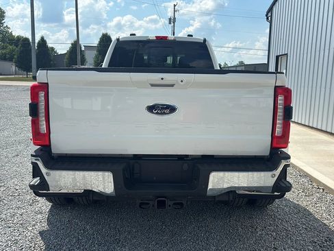 Used 2024 Ford F350 Lariat AWD/4WD image 4