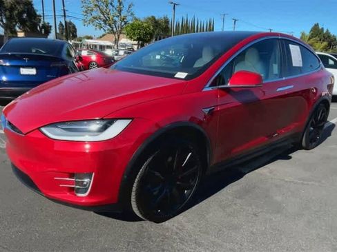 Used 2021 Tesla Model X Performance image 4