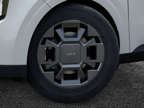 New 2026 Kia Carnival EX FWD image 9