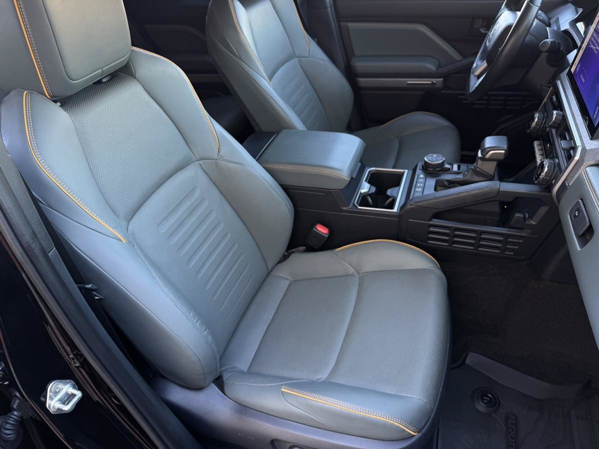 Used 2025 Toyota 4Runner Trailhunter AWD/4WD image 25
