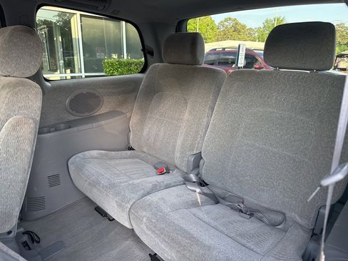 Used 2005 Kia Sedona EX image 11