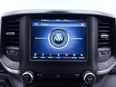 Used 2019 RAM 1500 Big Horn RWD image 4