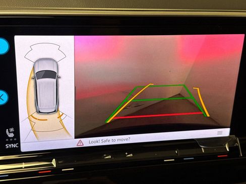 New 2026 Volkswagen Atlas SE image 19