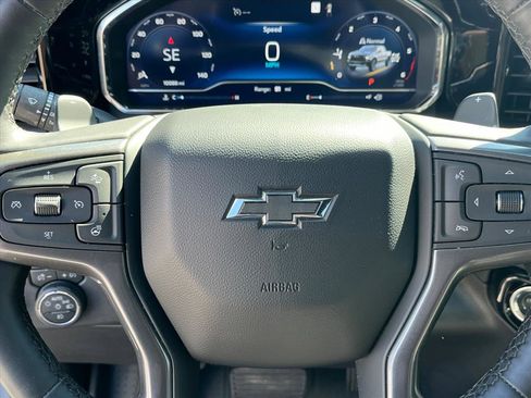 Used 2024 Chevrolet Silverado 1500 ZR2 image 17