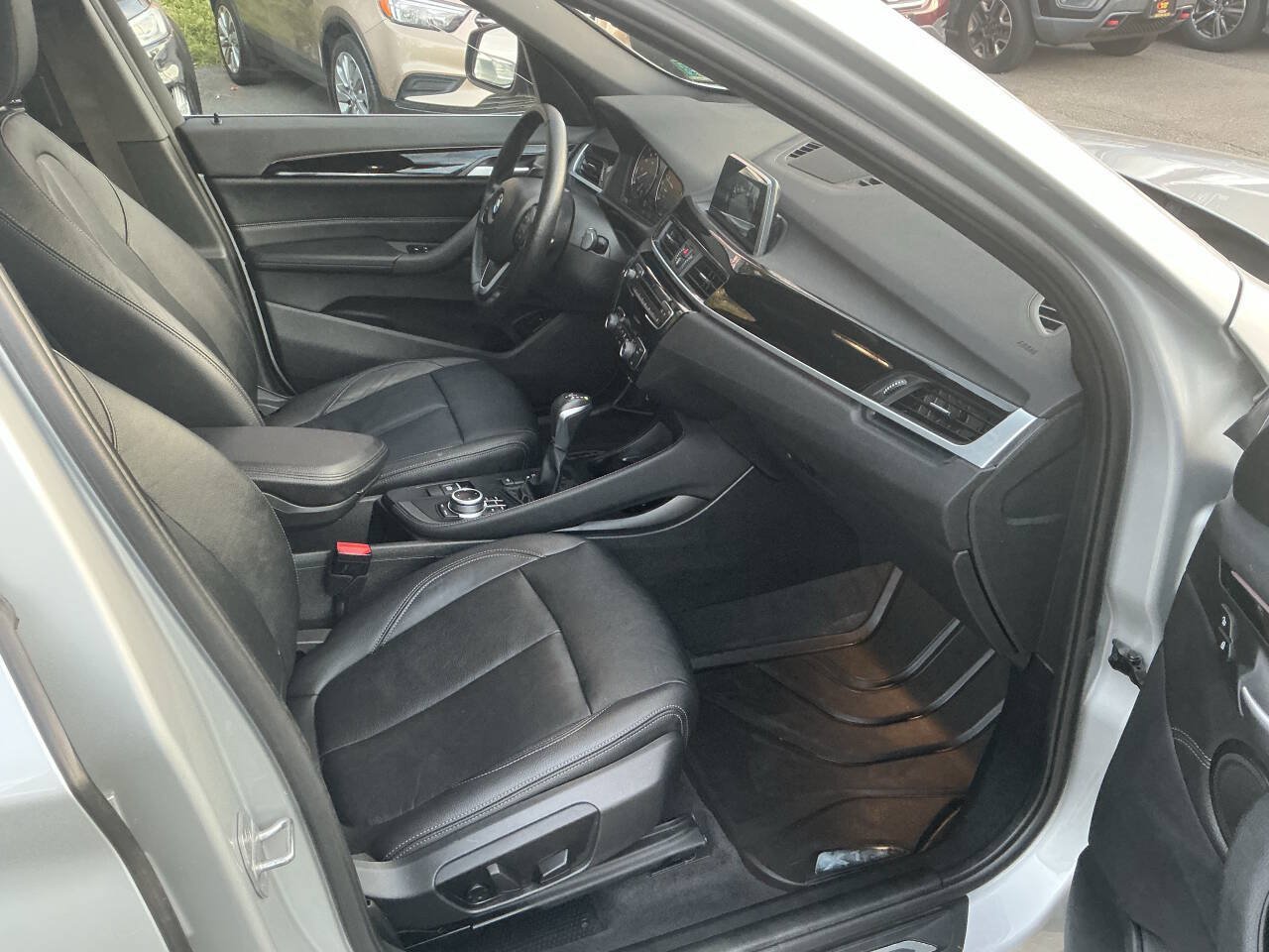 Used 2019 BMW X1 xDrive28i w/ Convenience Package AWD/4WD image 27