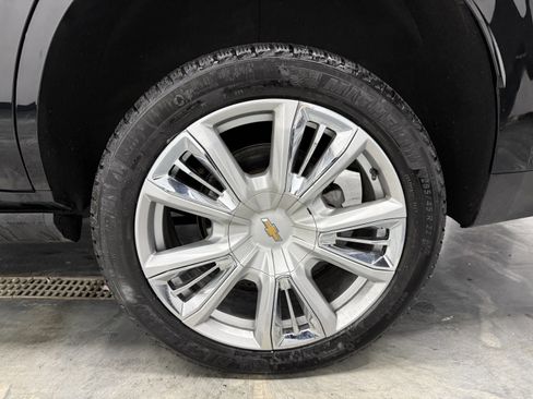 Used 2021 Chevrolet Tahoe High Country image 32
