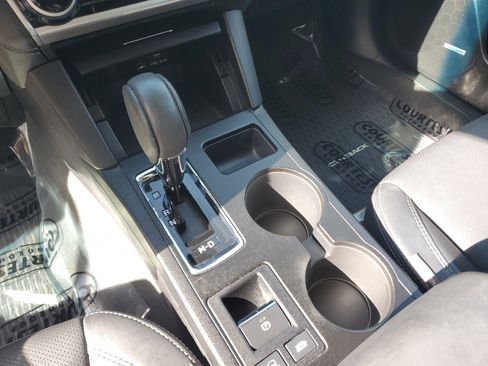 Used 2019 Subaru Outback 2.5i Limited image 26