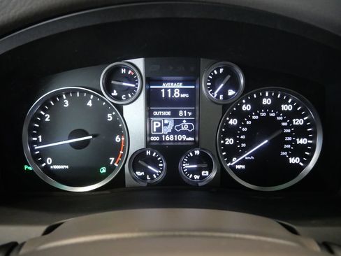 Used 2014 Lexus LX 570 4WD image 19