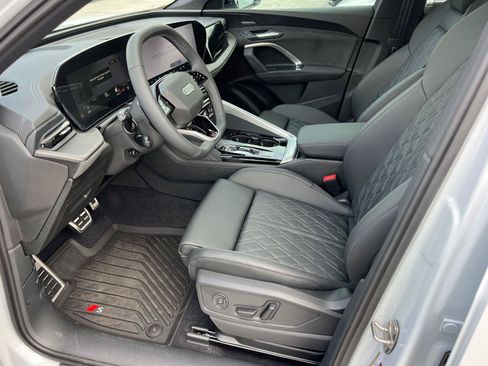 New 2026 Audi SQ5 Premium Plus AWD/4WD image 9