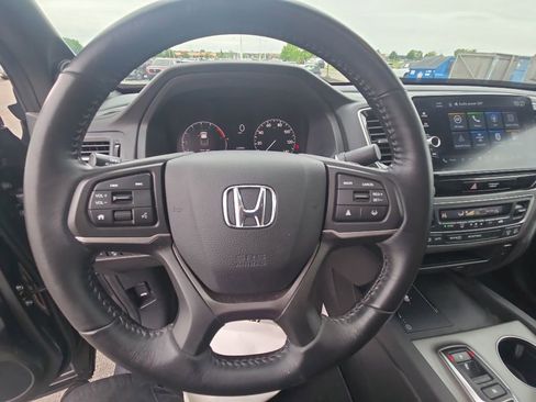 Certified 2024 Honda Ridgeline RTL image 17