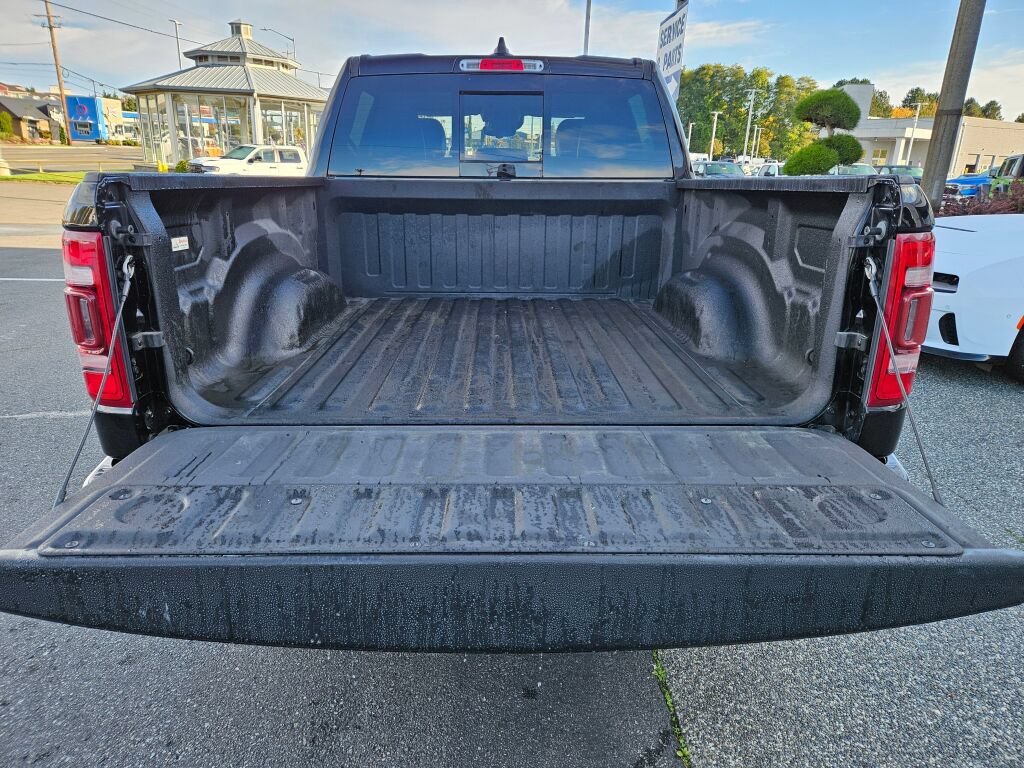 Used 2022 RAM 1500 Laramie AWD/4WD image 13