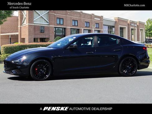 Used 2023 Maserati Ghibli Modena image 1