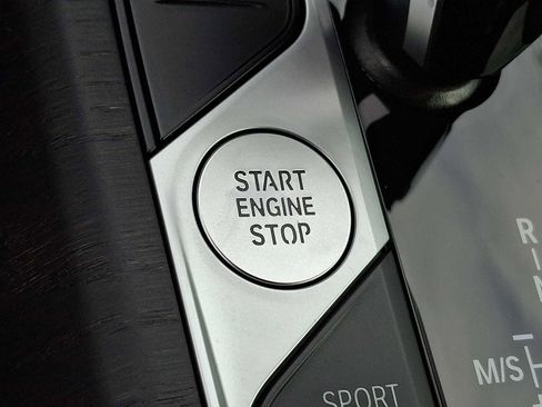 Used 2023 BMW 440i xDrive Convertible w/ Premium Package image 17