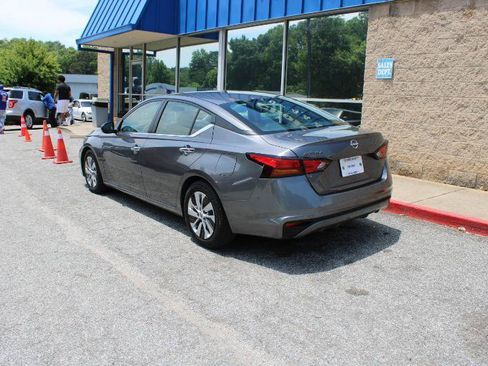 Used 2024 Nissan Altima 2.5 S FWD image 4