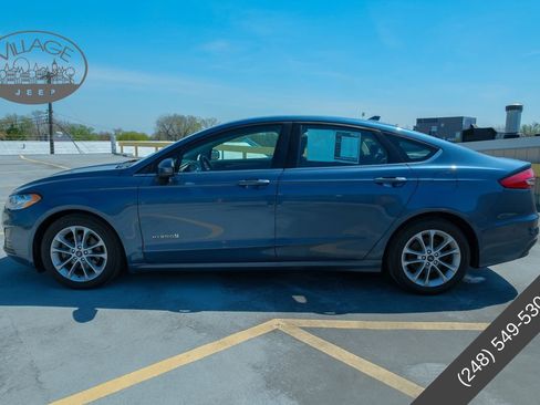 Used 2019 Ford Fusion SE FWD image 7