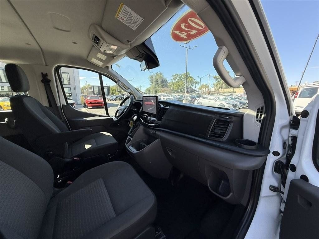 Used 2024 Ford Transit 350 XLT RWD image 22