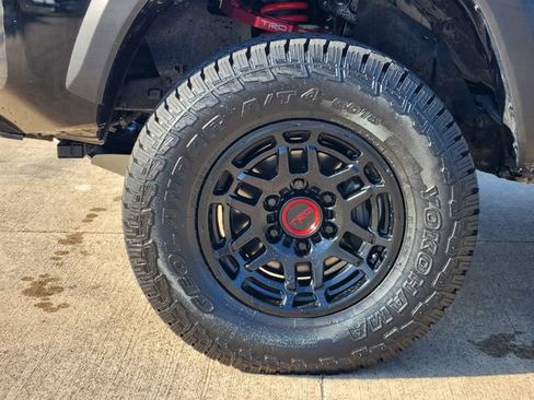 Used 2023 Toyota Tacoma TRD Pro AWD/4WD image 8