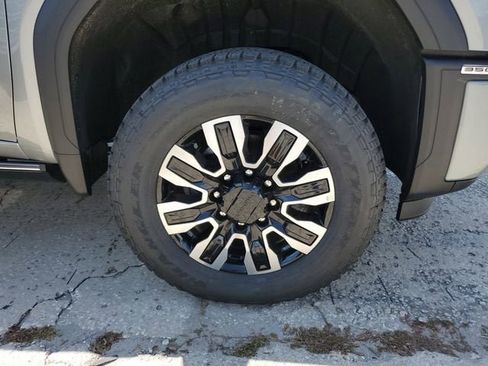 New 2026 GMC Sierra 3500 Denali Ultimate AWD/4WD image 6