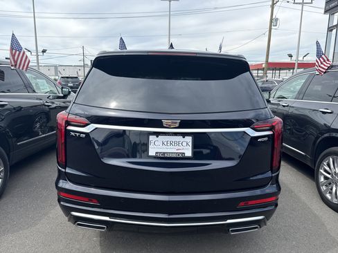 Used 2021 Cadillac XT6 Premium Luxury image 7