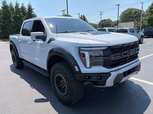 Used 2025 Ford F150 Raptor AWD/4WD image 8
