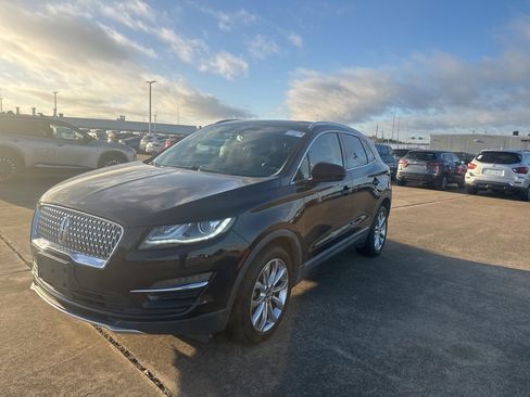 Used 2019 Lincoln MKC Select w/ Select Plus Package image 3