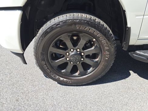 Used 2026 RAM 2500 Big Horn AWD/4WD image 9