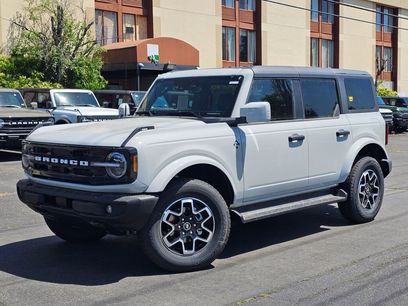 New 2026 Ford Bronco Outer Banks