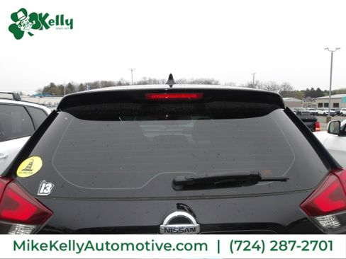 Used 2020 Nissan Rogue S image 2