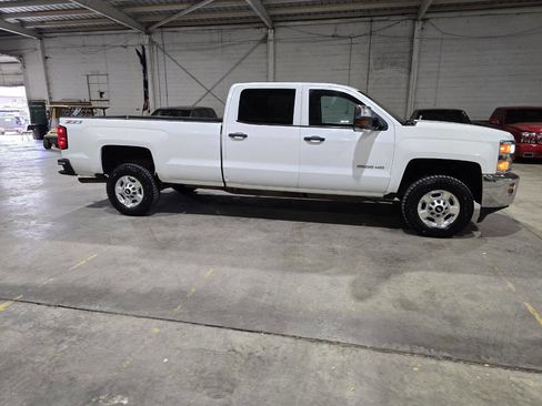 Used 2015 Chevrolet Silverado 2500 LT w/ Z71 Package, Off-Road AWD/4WD image 17