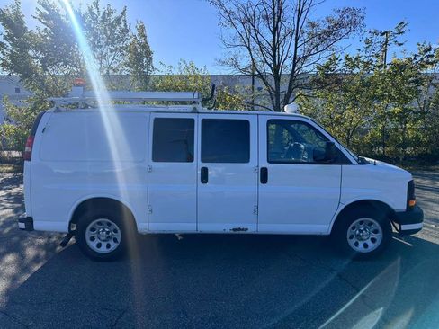 Used 2013 Chevrolet Express 1500 image 6