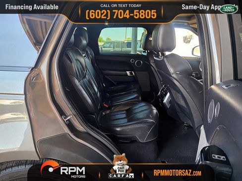 Used 2017 Land Rover Range Rover Sport HSE image 12