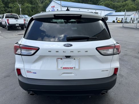 Certified 2022 Ford Escape SE w/ SE Sport Appearance Package AWD/4WD image 6