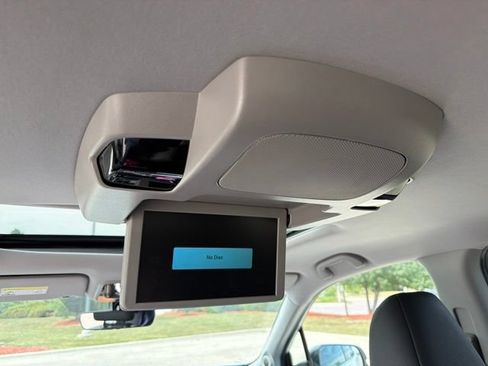Used 2021 Honda Pilot Touring image 24