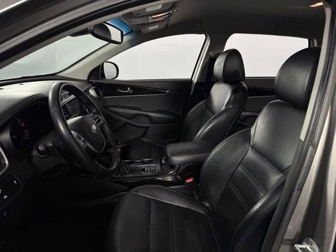 Used 2019 Kia Sorento EX image 15