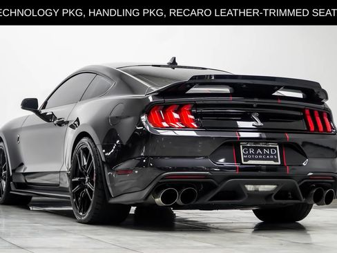 Used 2022 Ford Mustang Shelby GT500 w/ Technology Package RWD image 16