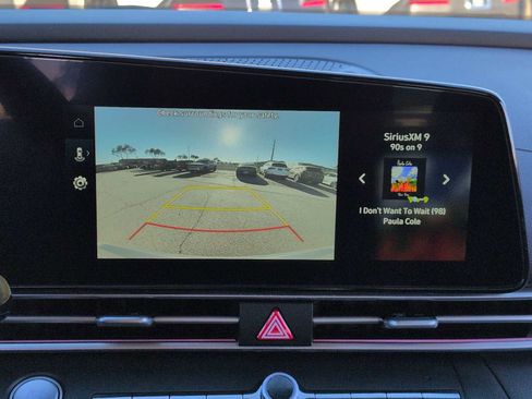 Certified 2025 Hyundai Elantra Limited image 31