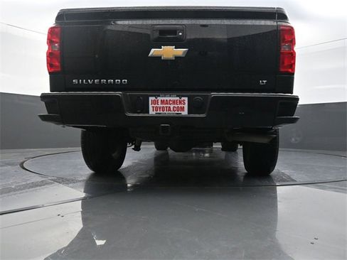 Used 2018 Chevrolet Silverado 1500 LT w/ All Star Edition image 32