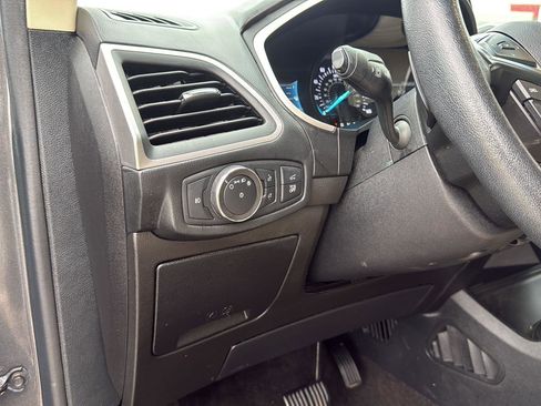 Used 2020 Ford Edge SEL w/ Convenience Package image 17