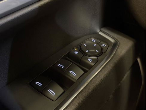 Certified 2025 GMC Sierra 1500 SLT AWD/4WD image 36