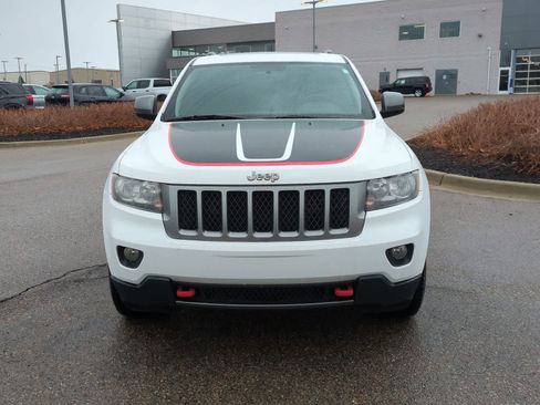 Used 2013 Jeep Grand Cherokee Trailhawk image 3