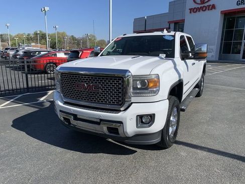 Used 2015 GMC Sierra 3500 Denali image 4
