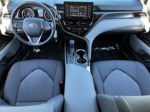 Used 2023 Toyota Camry LE image 9