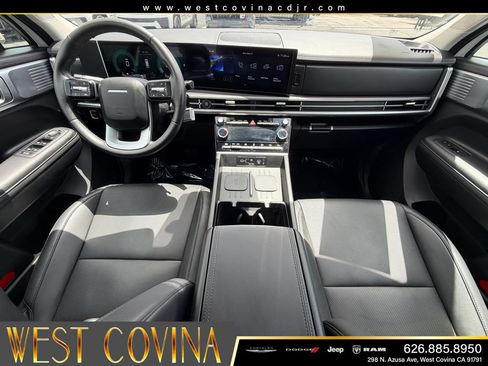 Used 2025 Hyundai Santa Fe SEL AWD/4WD image 15