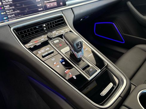 Used 2023 Porsche Panamera Platinum Edition RWD image 17