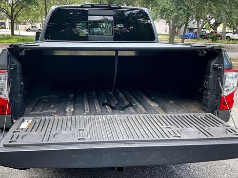Used 2023 Nissan Titan SV w/ SV Convenience Package RWD image 37